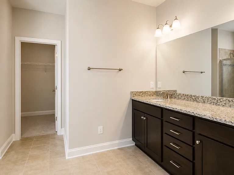 660 Scarlet Baby Dr — Photo 16