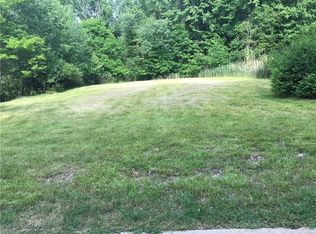 685 Brunsdorph Rd, Akron, OH 44333