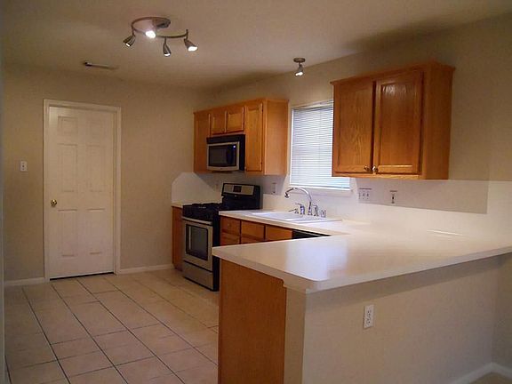 3rd image of 16102 Cypress Point Dr