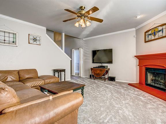 5th image of 118 Lakeway Ln