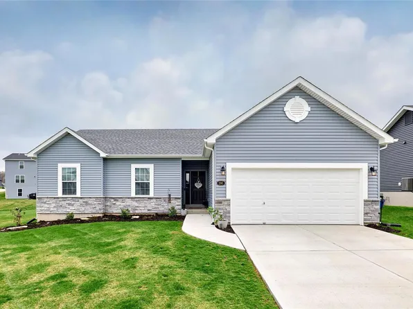 290 Majestic Lakes Blvd, Moscow Mills, MO 63362