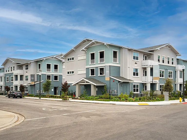 Colony Parc — Photo 23