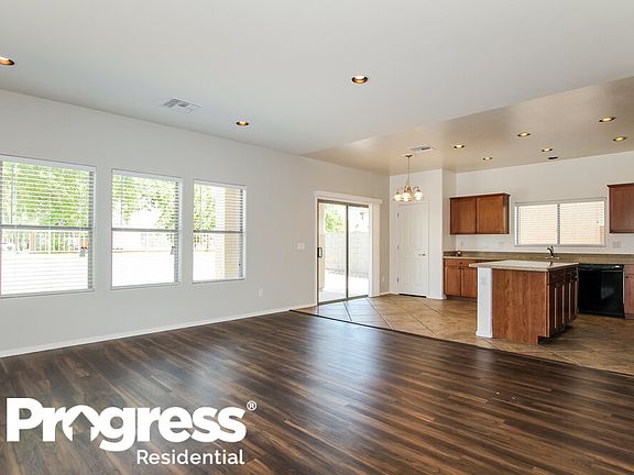 3rd image of 18562 W Fairway Dr