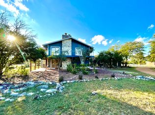 450 Indian Springs Dr, Kerrville, TX 78028