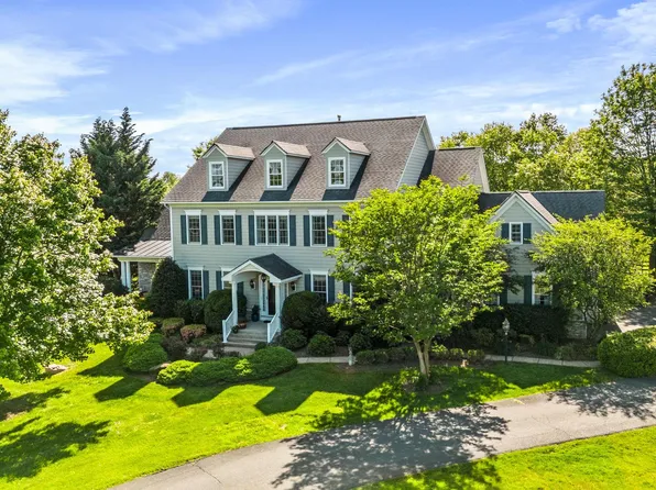 38511 Ditchling Pl, Hamilton, VA 20158