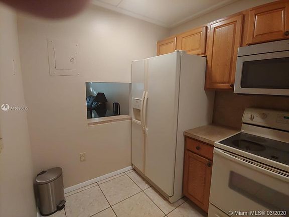 4th image of 8600 Sunrise Lakes Blvd APT 203