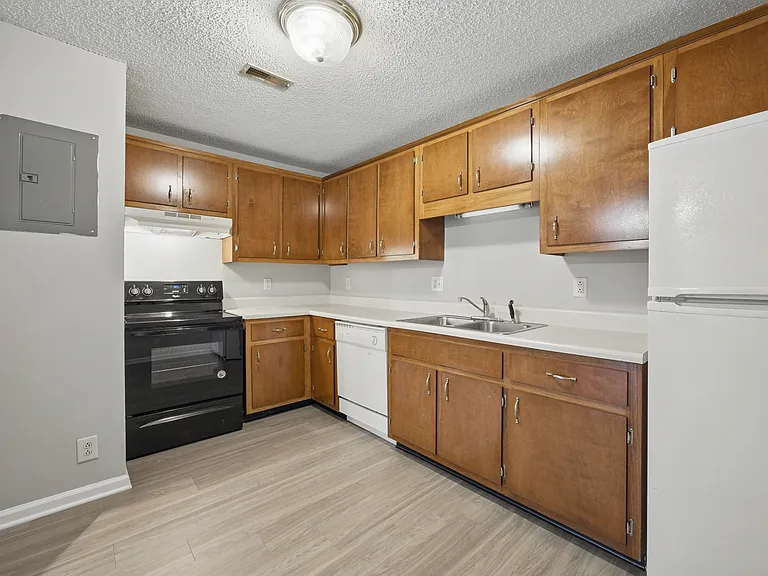 2865 Cobalt Dr #B — Photo 5