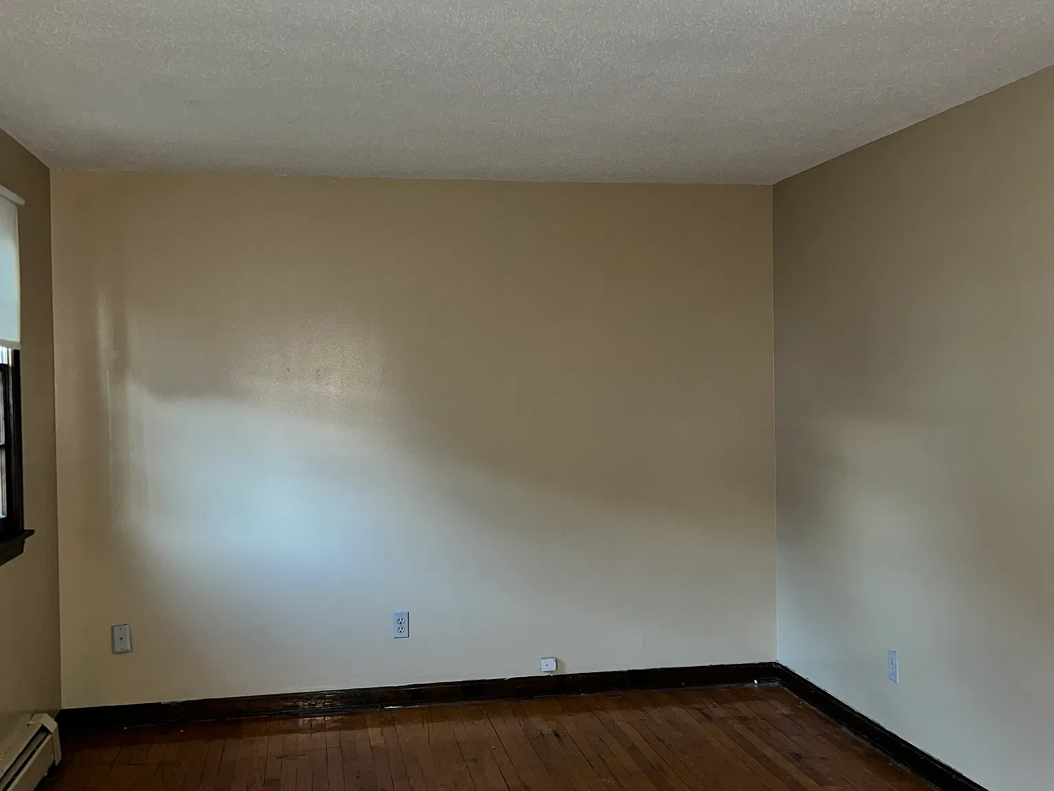 3 bed, 1.5 bath, 1600 sqft, $2,500 — Photo 3