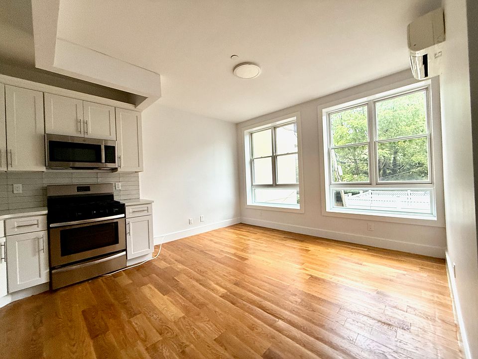 1st image of 225 Howard Ave #2B