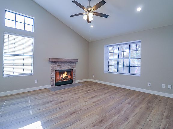3rd image of 921 W University Dr Unit 1242