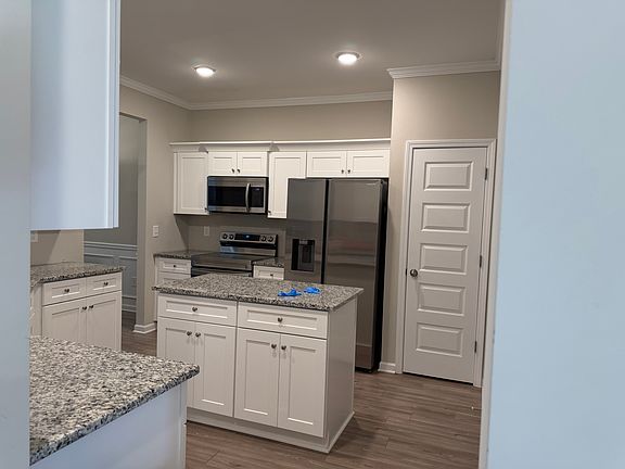 5th image of 227 Eva Way