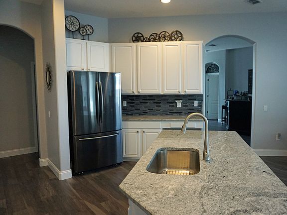 2nd image of 5046 Balsam Dr