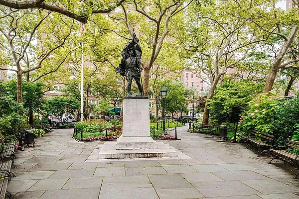 Rented by Balen Real Estate, LLC | media 4