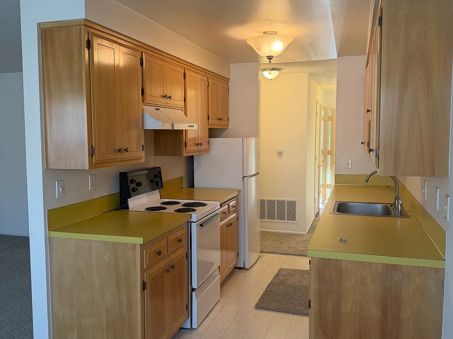 1 bed, 800 sqft, $1,025 — Photo 4