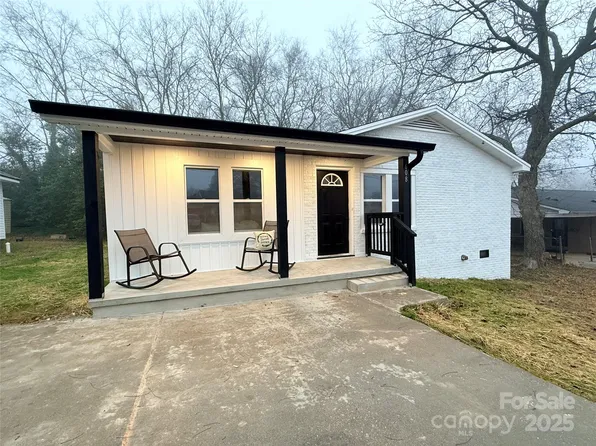 608 Rock St, Lancaster, SC 29720
