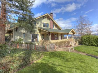 2339 Hillside Dr, Central Point, OR 97502