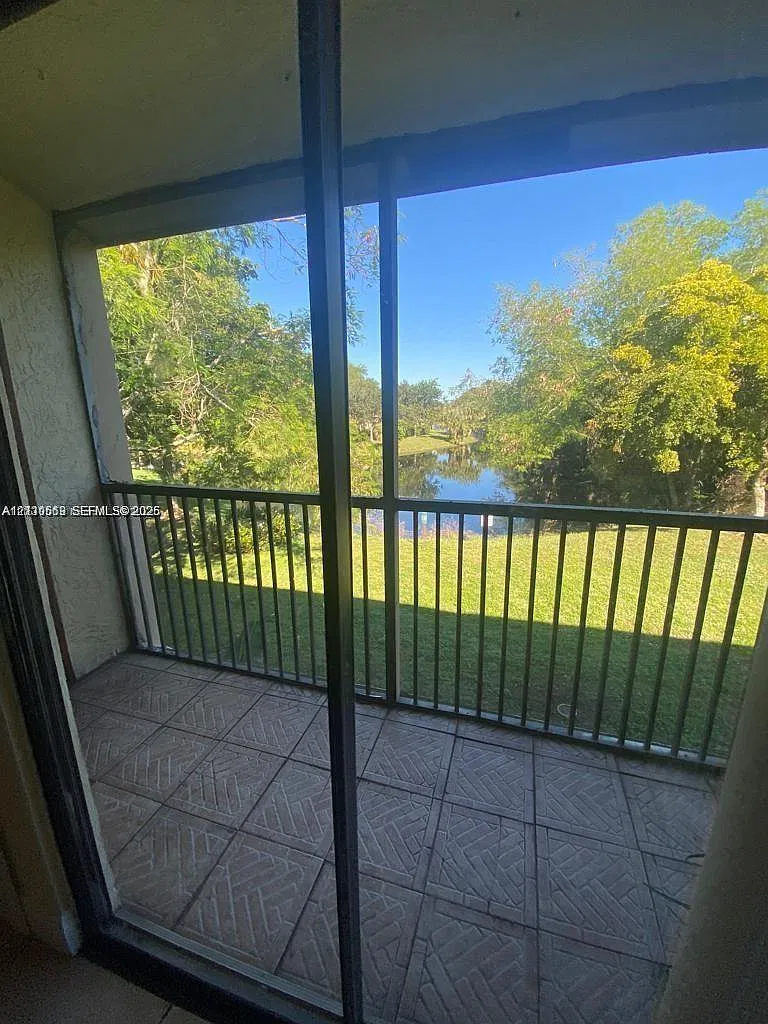 Cypress Trace Condo — Photo 3