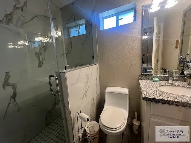 10 Country Club Rd #A — Photo 11