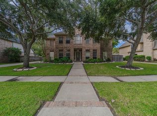 3119 Scenic Elm St, Houston, TX 77059