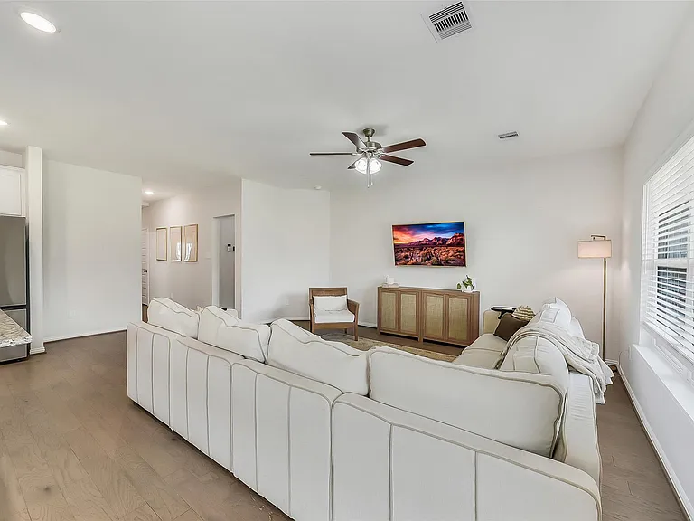 32303 Cedar Crest Dr — Photo 8