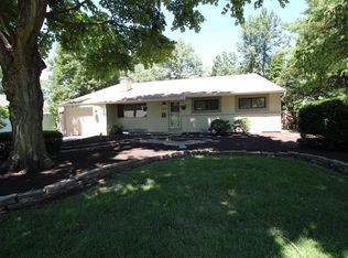 2470 Wickliffe Rd, Columbus, OH 43221