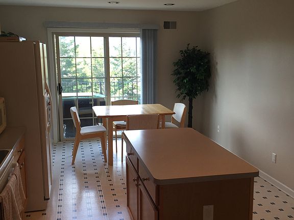 5th image of 39464 Springwater Dr #27