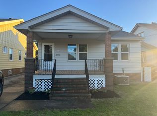 4909 Biddulph Ave, Cleveland, OH 44144