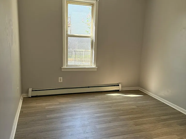 41 Aldine St #1 — Photo 7