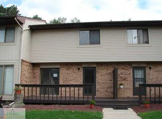 856 Armstrong Rd, Lansing, MI 48911