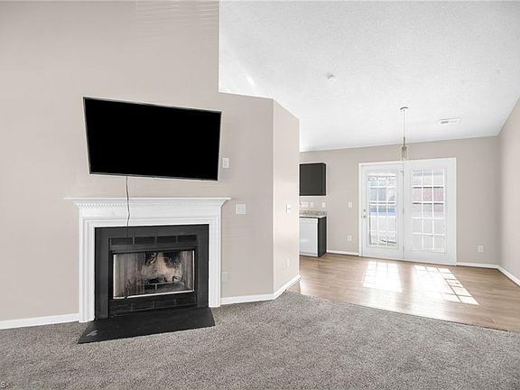 5th image of 105 Lasalle Way