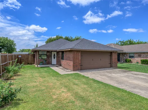 407 W Mesquite St, Gunter, TX 75058
