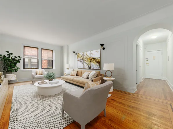 25-90 35th Street image 1 of 6