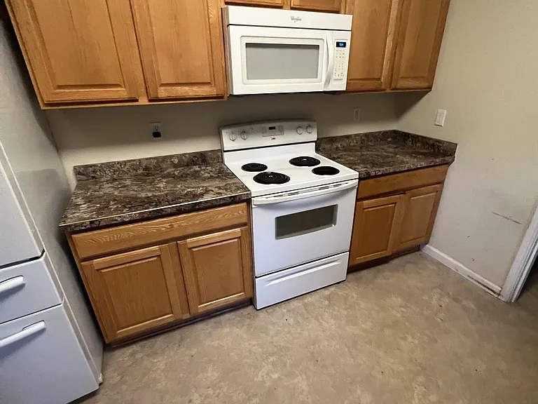 6009 Arron Ct — Photo 5