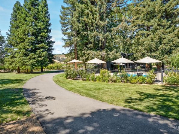 6201 Old River Rd, Ukiah, CA 95482