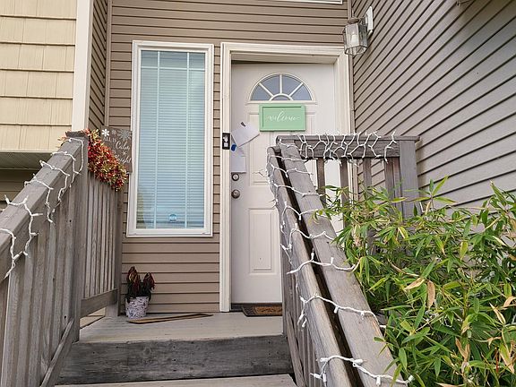 2nd image of 10530 66th Ave NE