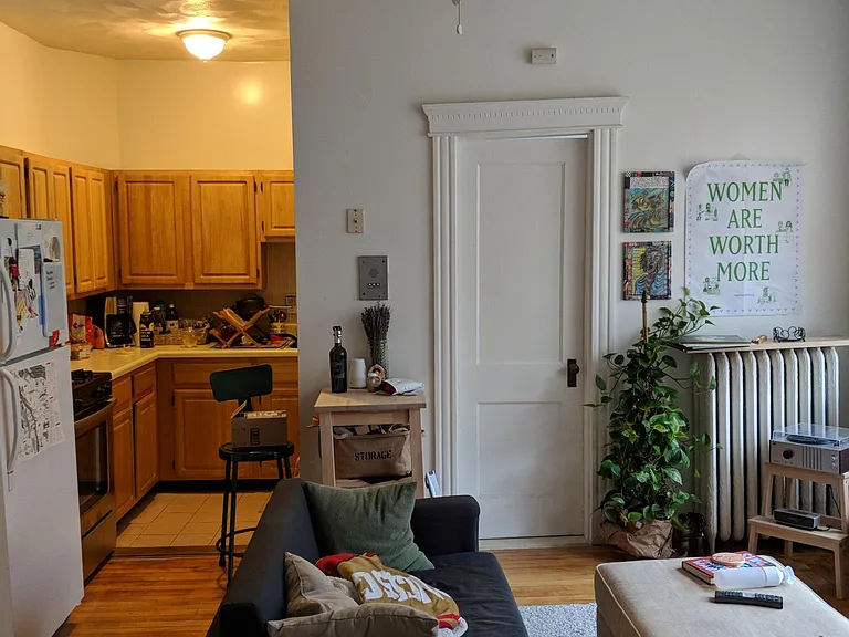 46 W Newton St #10 — Photo 1