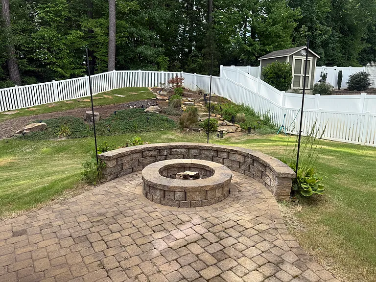 3931 Lake Breeze Dr — Photo 13