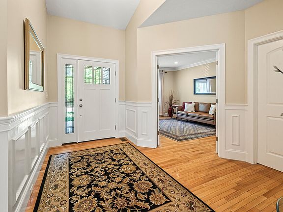 4th image of 8 Walden Way Unit 8
