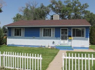 33 Chinook Ln, Pueblo, CO 81001