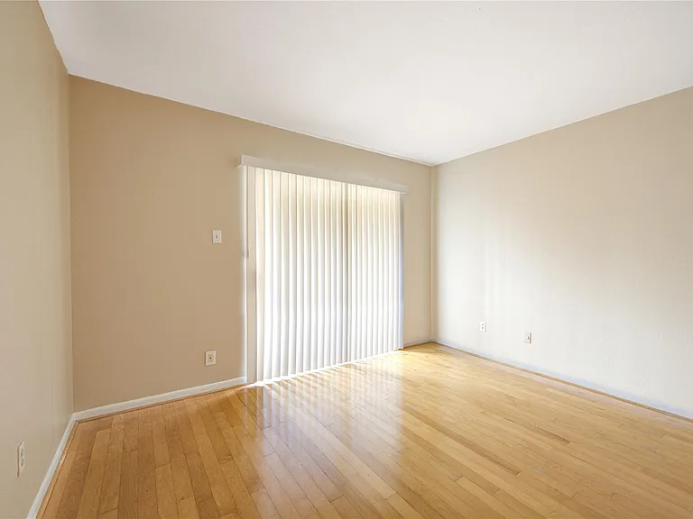 3055 Walnut Bend Ln #21 — Photo 19