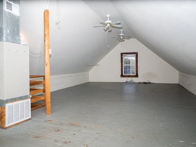 1321 Paris Rd — Photo 15