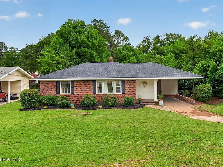 1429 Waccamaw Dr — Photo 4