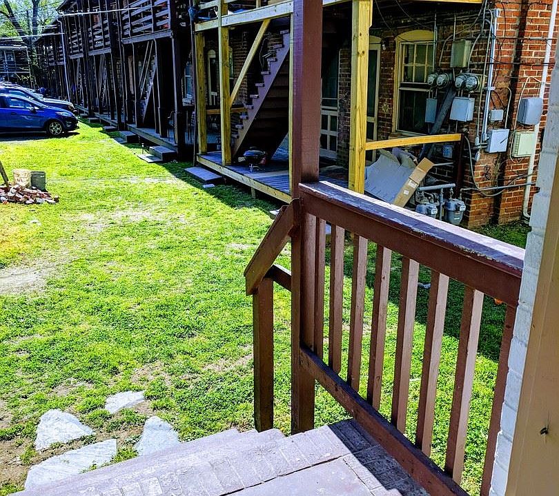 1st image of 3328 Ellwood Ave Unit 04