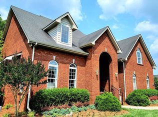 3940 Rowland Rd, Murfreesboro, TN 37128