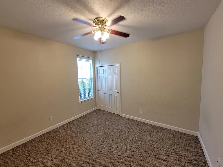 4247 Raleigh Way — Photo 18