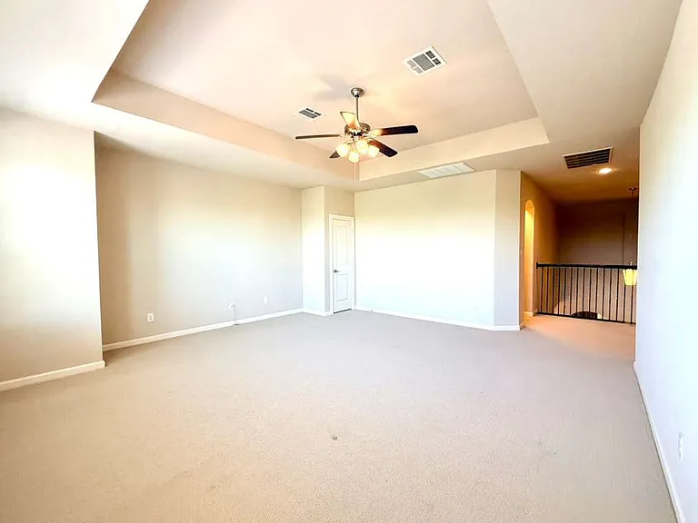 6704 Castillo St — Photo 32
