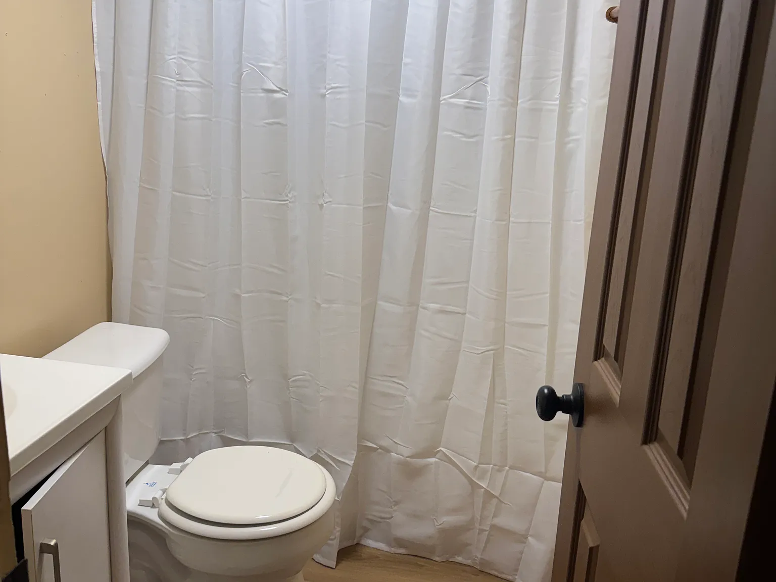 3 bed, $1,100 — Photo 4