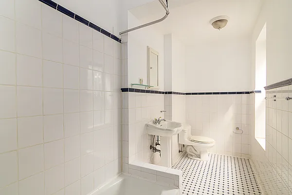 Rented by Oxford Property Group | media 14