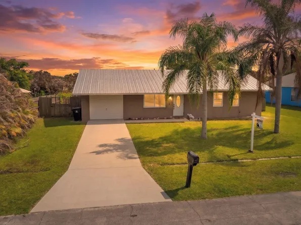 956 SE Browning Avenue, Port St Lucie, FL 34983