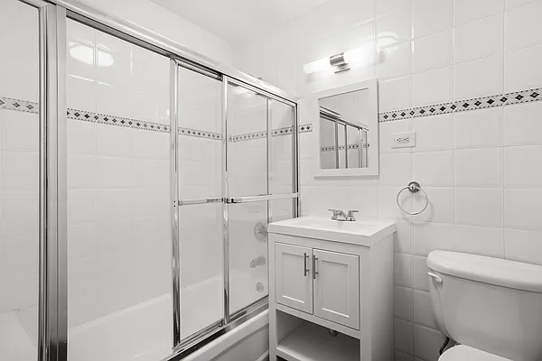 Rented by Douglas Elliman | media 27